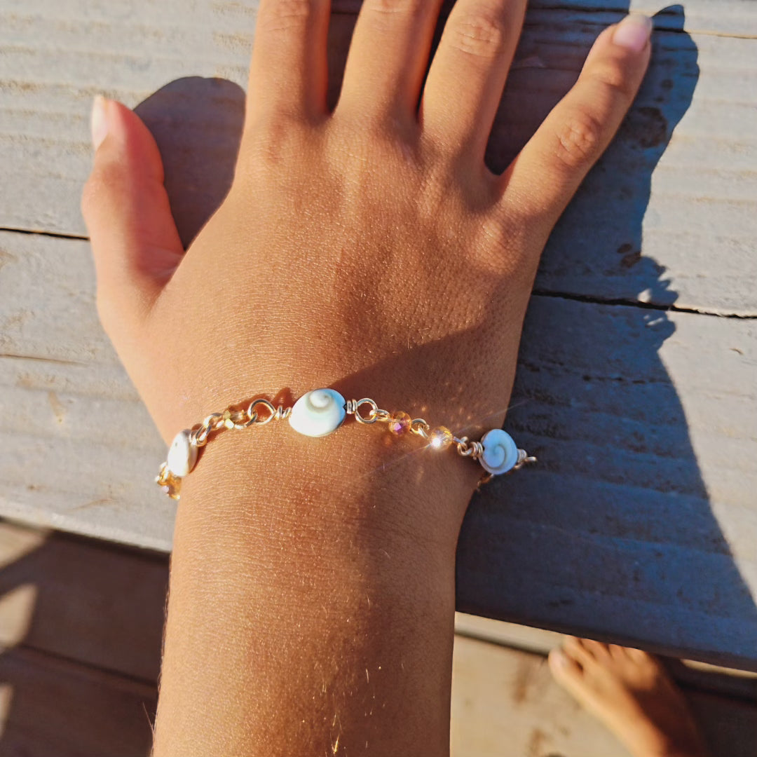 Hawaiian cats eye bracelet